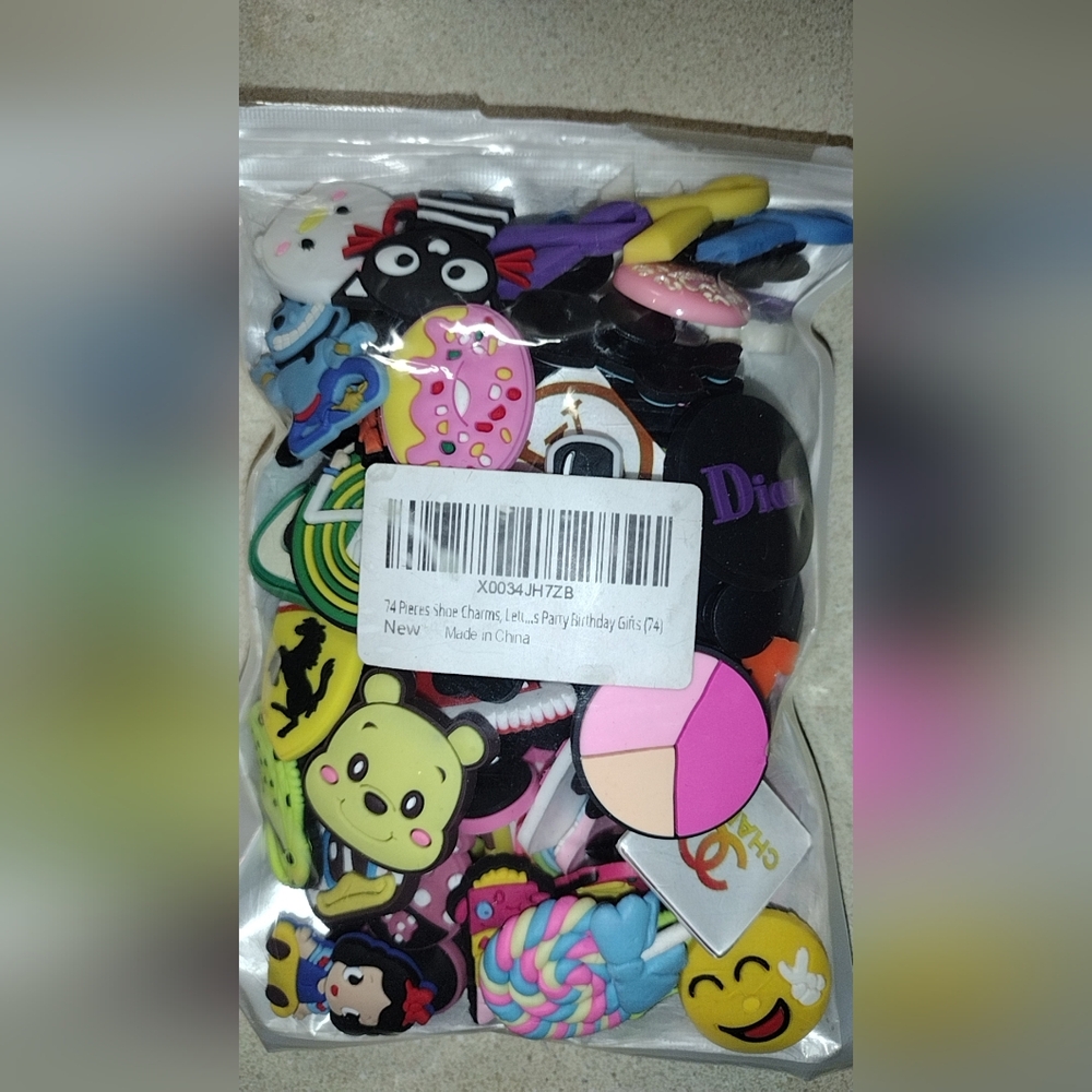 74 Pieces Pretty Shoe Charms  Mixed 😍 - Picture 5 of 5